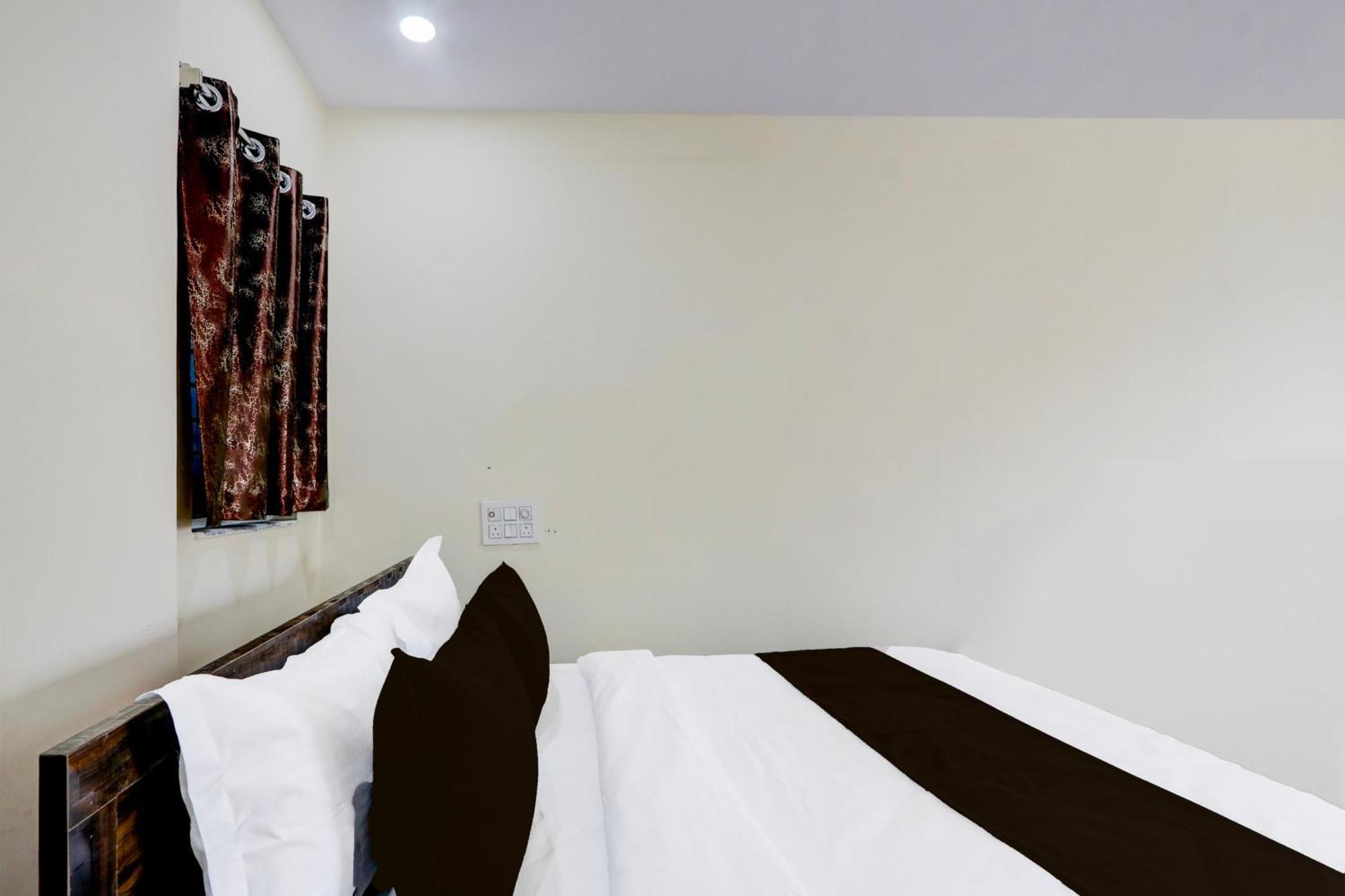Hotel O Gk Grand Bibinagar エクステリア 写真